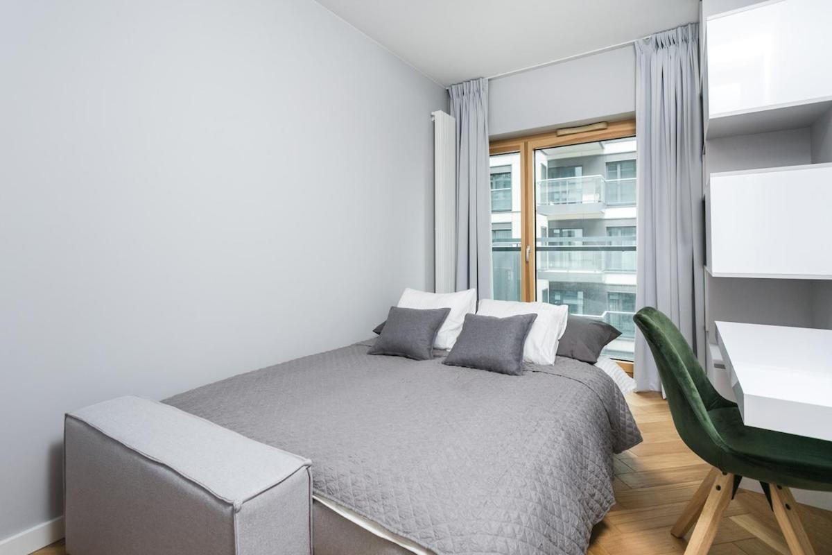 Appartement Mennica - Two Bedrooms - Stays&166 *