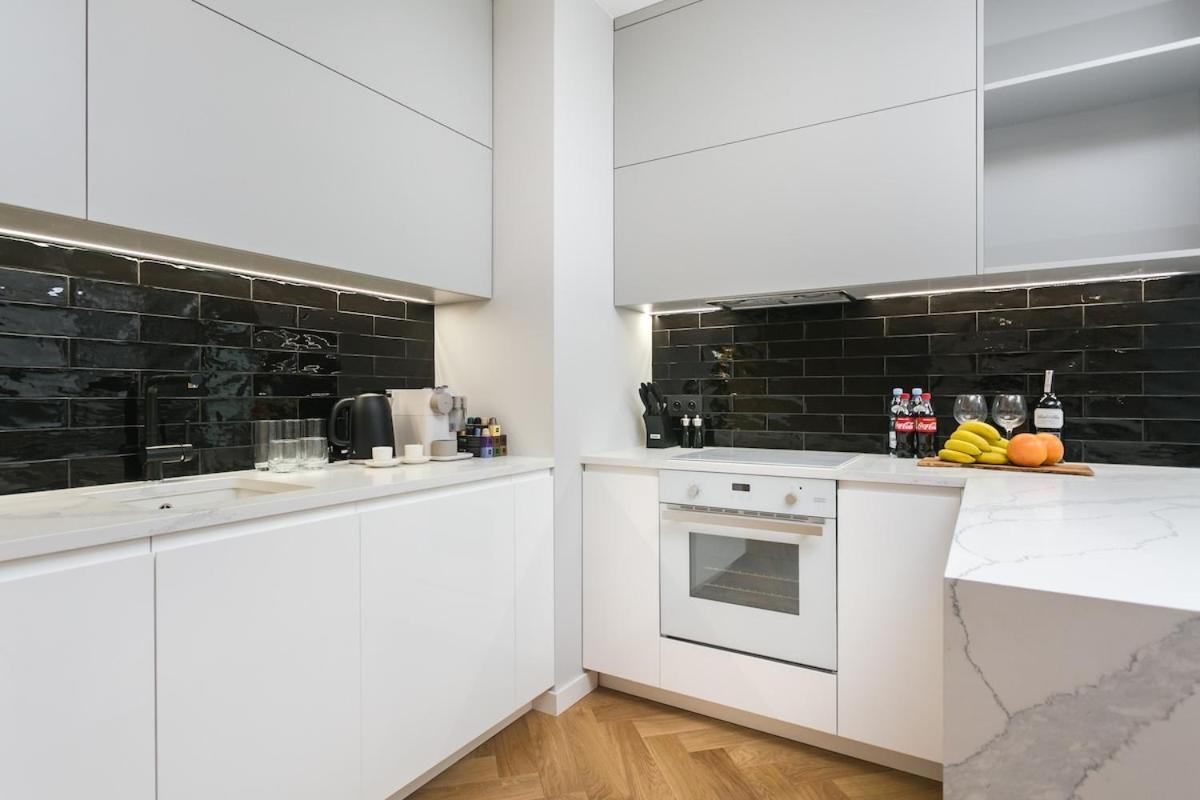 Mennica - Two Bedrooms - Stays&166 * Warschau
