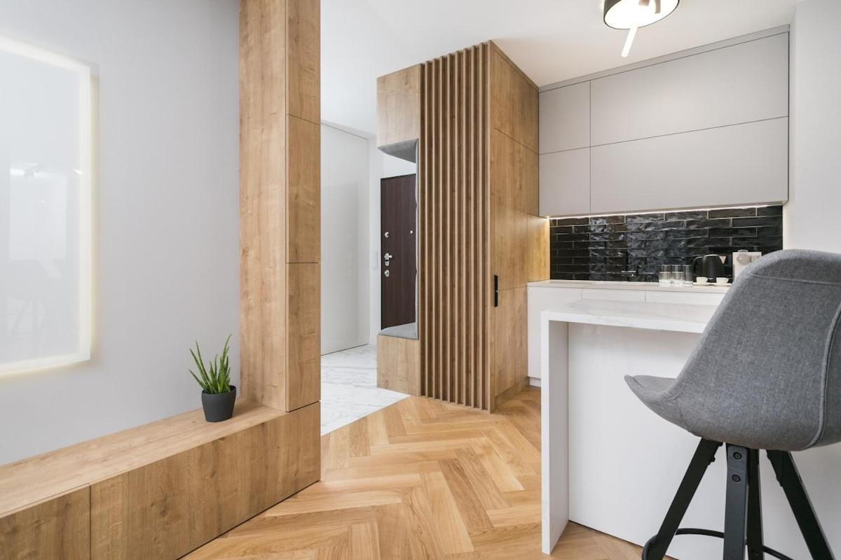 Appartement Mennica - Two Bedrooms - Stays&166